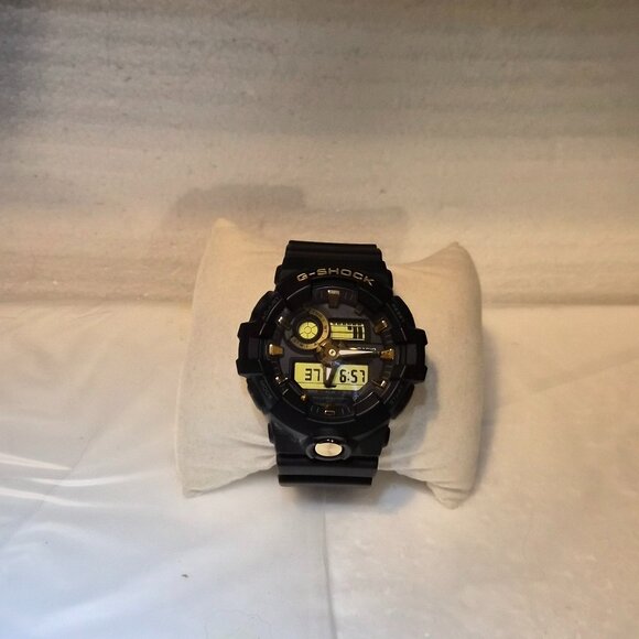 Casio G Shock Digital and Analog nearly new - Picture 1 of 11